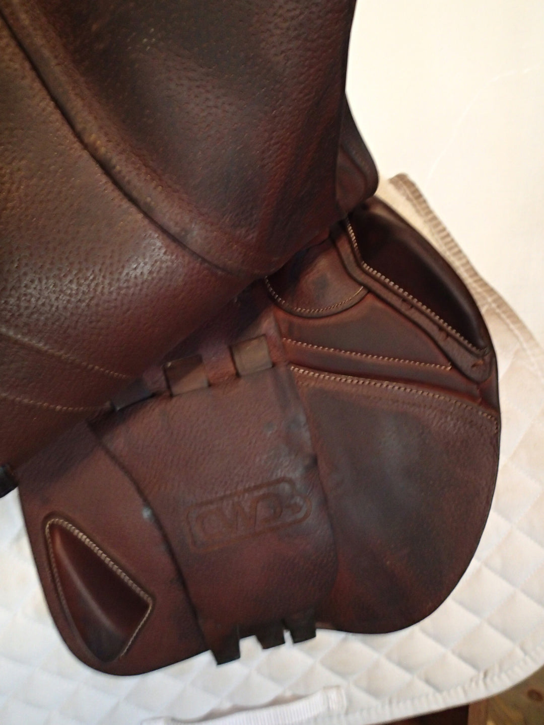 17" CWD Saddle - Full Buffalo - 2022 - 2L Flaps - SE01 - Pro Panels (358)