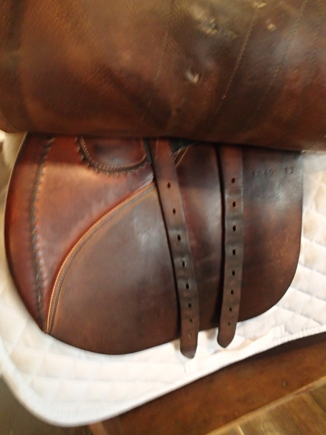 18" Butet Premium Saddle - Full Calfskin - 2013 - P Seat - 2 Flaps - 4.25" dot to dot (364)