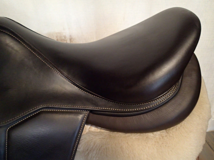 17.5" Voltaire Blue Infinite Saddle - Full Buffalo - 2023 - 2A Flaps - Pro Panels (363)