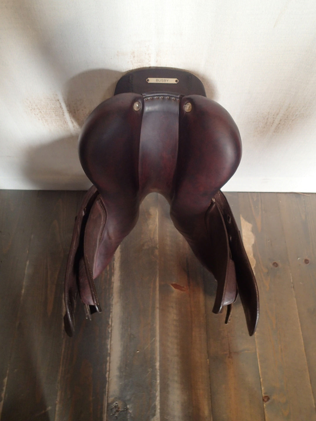 17" CWD Saddle - Full Buffalo - 2015 - 2L Flaps - SE02 - 4.5" dot to dot - Pro Panels