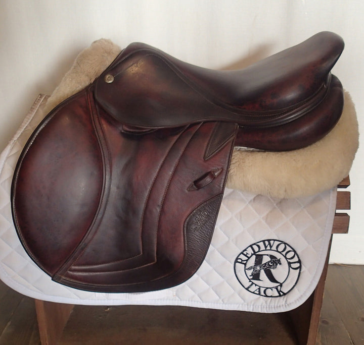 17" CWD Saddle - Full Buffalo - 2015 - 2L Flaps - SE02 - 4.5" dot to dot - Pro Panels