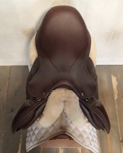 17.5" Antares Evolution Saddle - 2022 - 3AAB Flaps - 4.75" dot to dot
