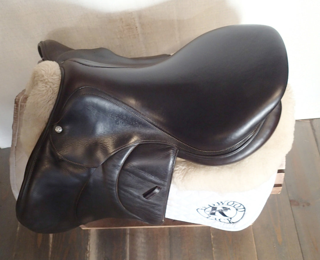 17.5" Voltaire Palm Beach Saddle - Full Buffalo - 2019 - 2A Flaps - 4.75" dot to dot - Pro Panels