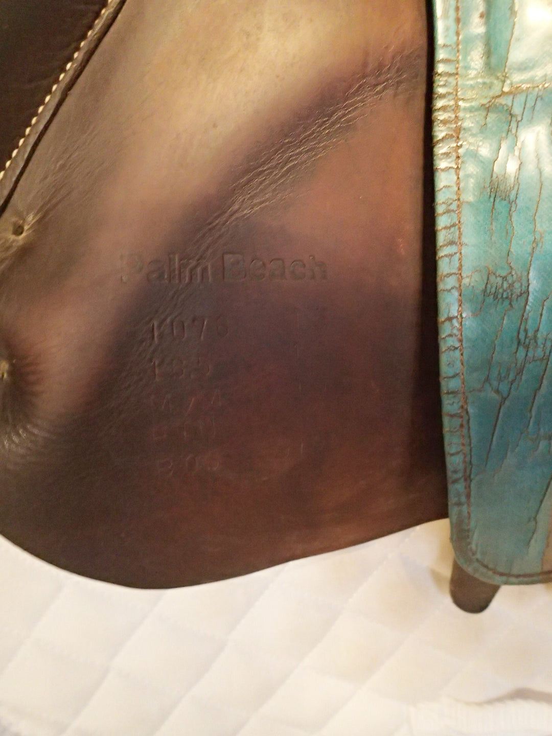 16.5" Voltaire Palm Beach Saddle - Full Buffalo - 2015 - 1A Flaps - 4.75" dot to dot - FIN panels