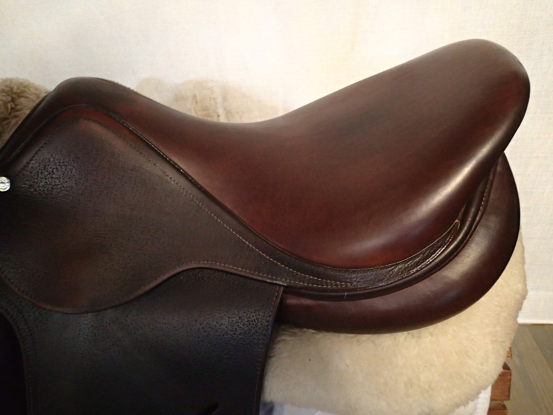 17.5" Antares Spooner Saddle - 2017 - 3A Flaps - 4.5" dot to dot