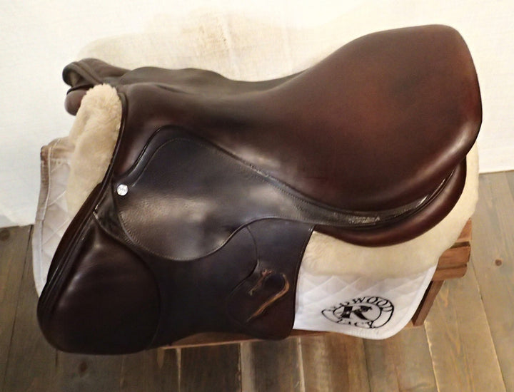 18" Antares Classique Saddle - 2017 - 3AA Flaps - 4.5" dot to dot