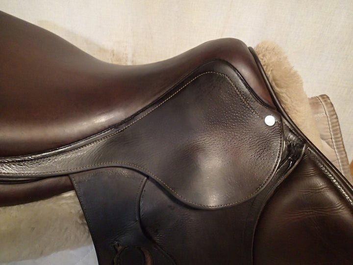 18" Antares Classique Saddle - 2017 - 3AA Flaps - 4.5" dot to dot