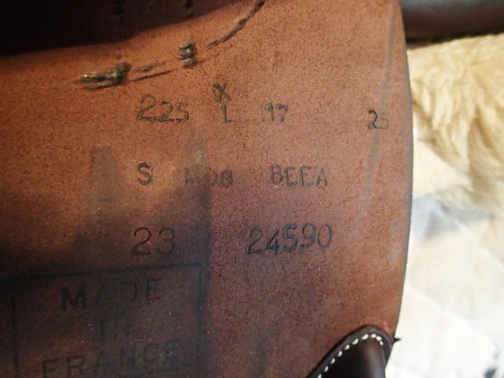 17" Butet Premium Saddle - Full Calfskin - 2023 - L Seat - 2.25 Flaps - 4.25" dot to dot (376)