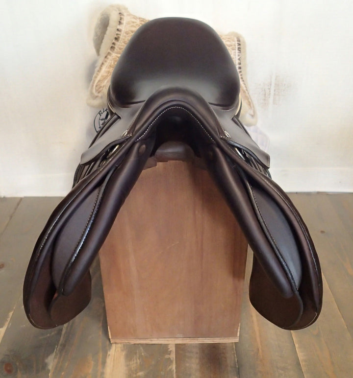 17" Butet Premium Saddle - Full Calfskin - 2023 - L Seat - 2.25 Flaps - 4.25" dot to dot (376)