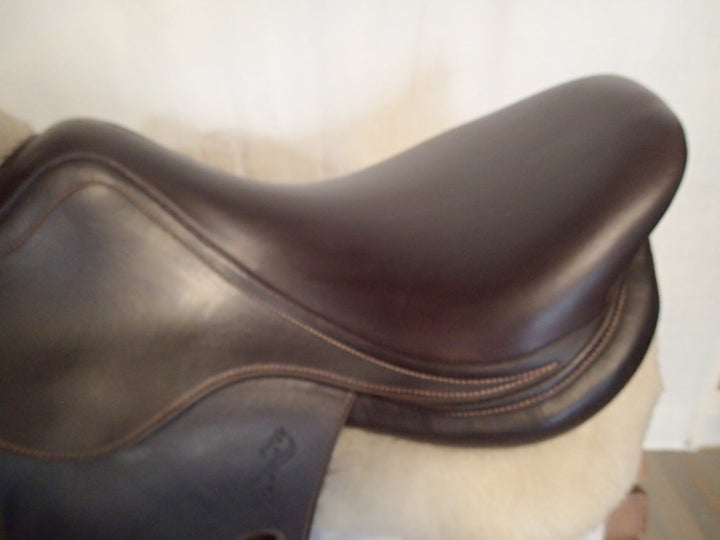 18" Antares Connexion Saddle - Full Buffalo - 2021 - 2A Flaps - 4.75" dot to dot