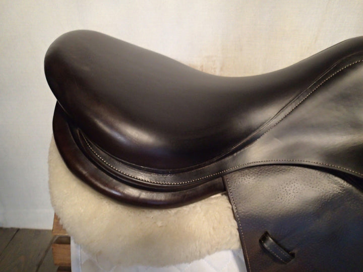 18" Voltaire Palm Beach Saddle - 2016 - 3AA Flaps - 4.75" dot to dot - Pro Panels