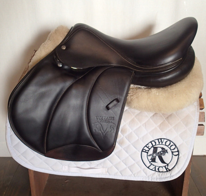 17.5" Voltaire Stuttgart Saddle - Full Buffalo - 2019 - 2A Flaps - 4.5" dot to dot - Pro Panels