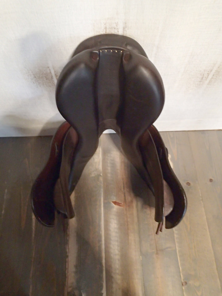 17.5" Voltaire Palm Beach Saddle - Full Buffalo - 2022 - 2A Flaps - 4.75" dot to dot - Pro Panels (386)