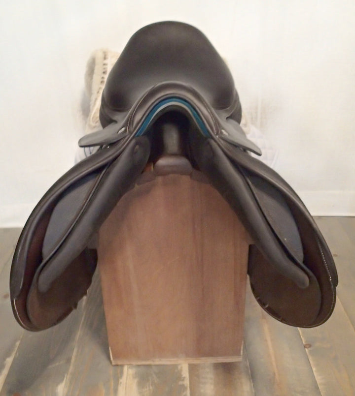 17.5" Voltaire Stuttgart Saddle - Full Buffalo - 2019 - 3AA Flaps - 4.5" dot to dot - Pro Panels (387)
