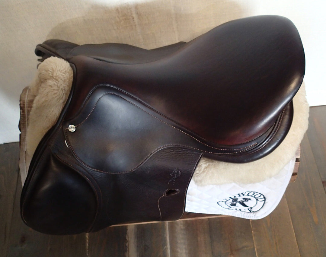 17.5" Antares Connexion Saddle - Full Buffalo - 2021 - 3A Flaps - 4.75" dot to dot