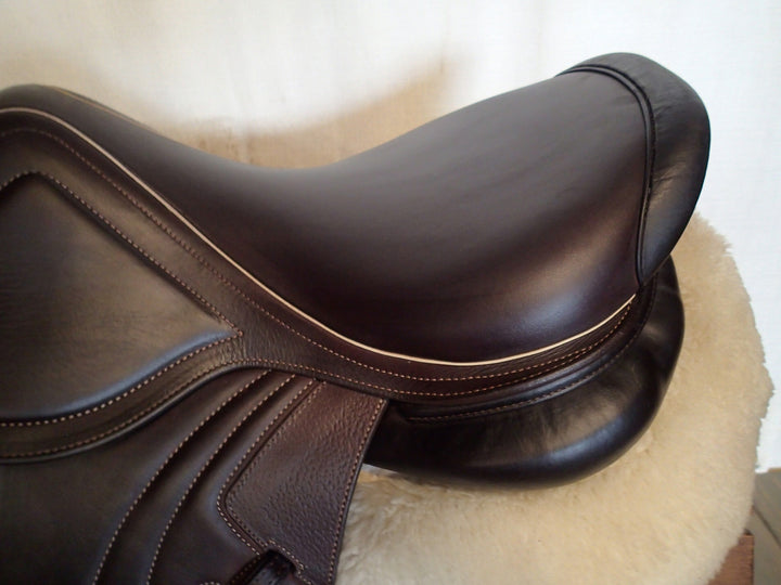 17" CWD Mademoiselle 2Gs Saddle - Full Buffalo - 2019 - 2L Flaps - SE32