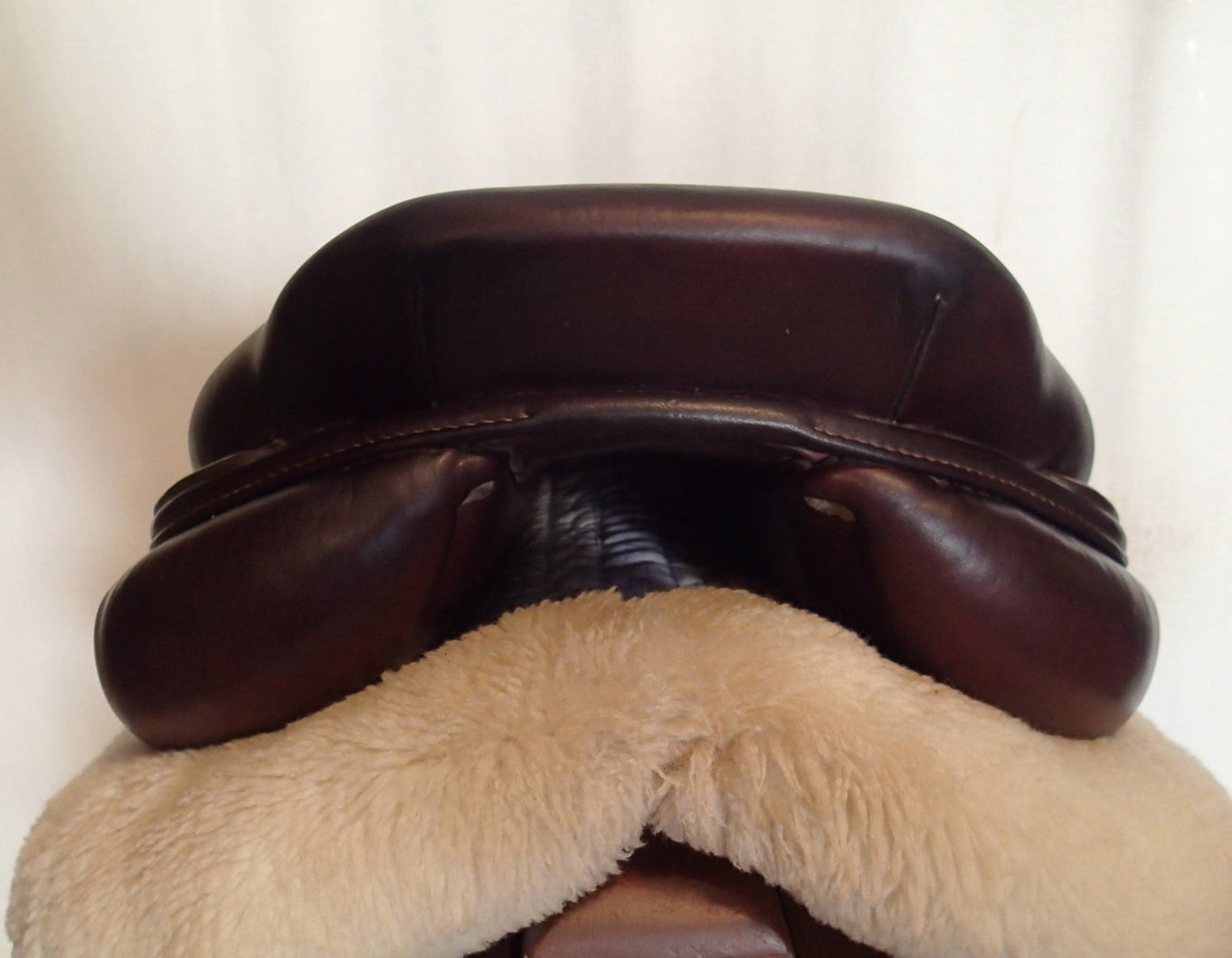 18" Antares Skylla Saddle - Full Calfskin - 2022 - 3A Flaps - 4.75" dot to dot