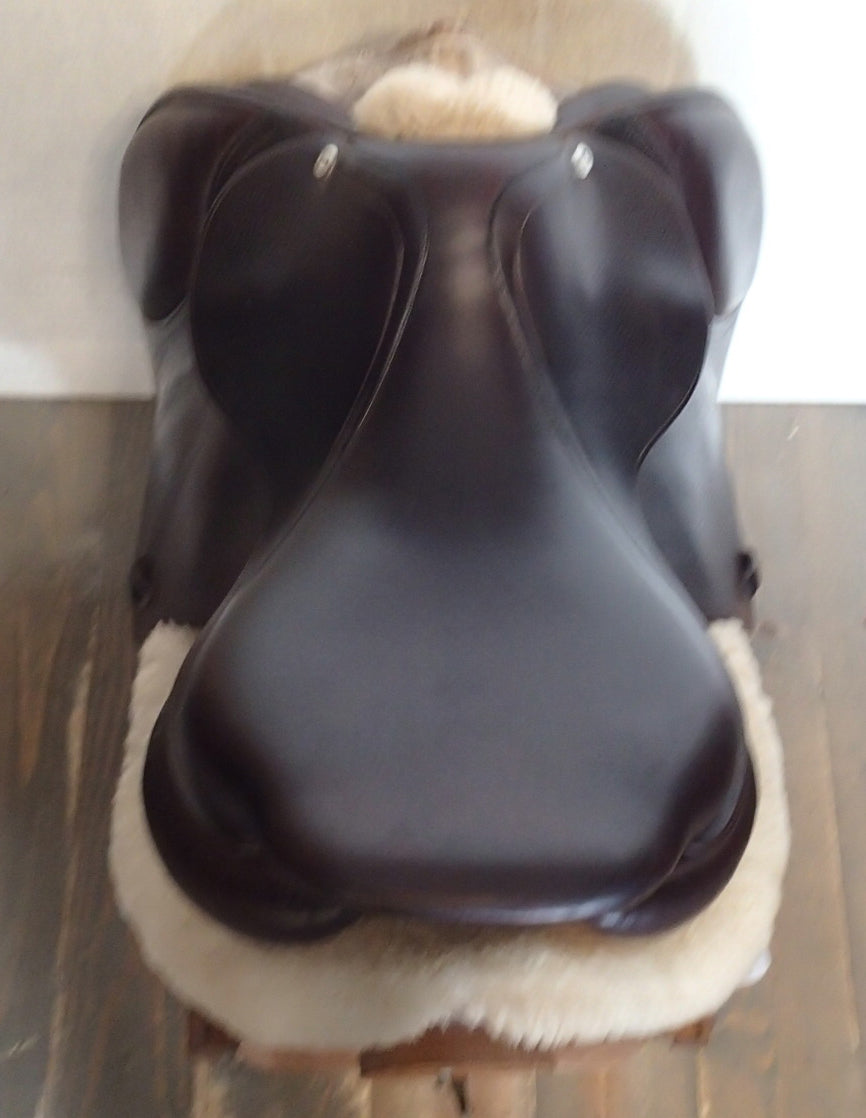 18" CWD Saddle - 2015 - 2C Flaps - SE01 - 4.25" dot to dot