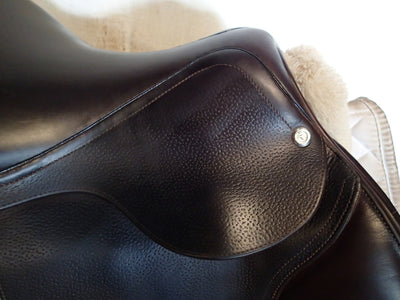 18" Antares Skylla Saddle - Full Calfskin - 2022 - 3A Flaps - 4.75" dot to dot