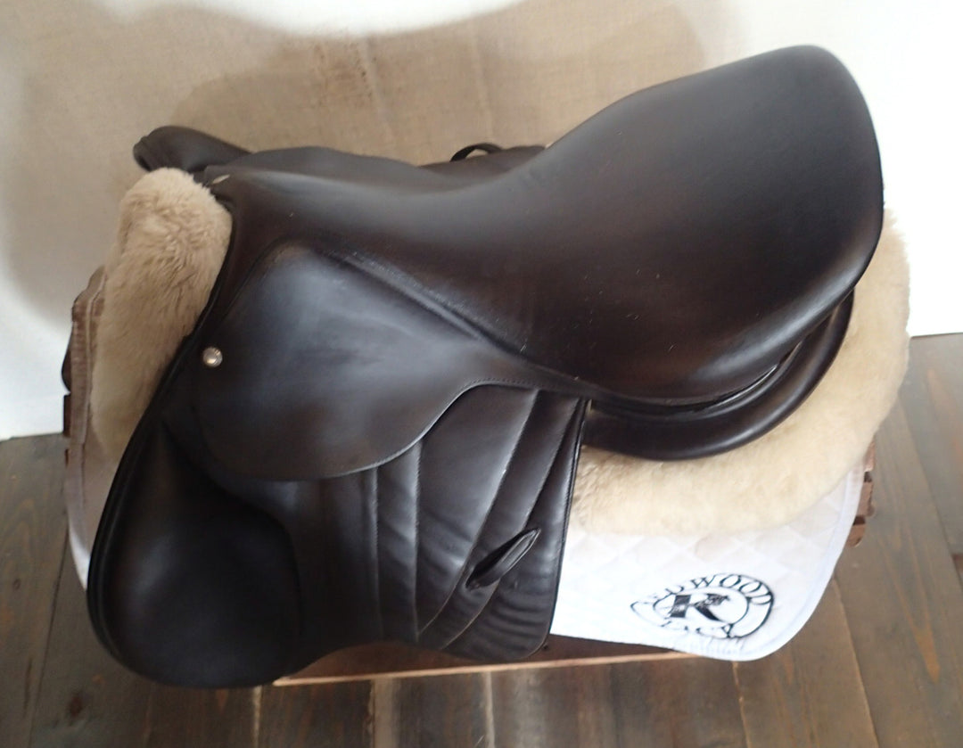 16.5" Butet Premium Saddle - Full Calfskin - 2019 - M Seat - 2.25C Flaps - 4.25" dot to dot