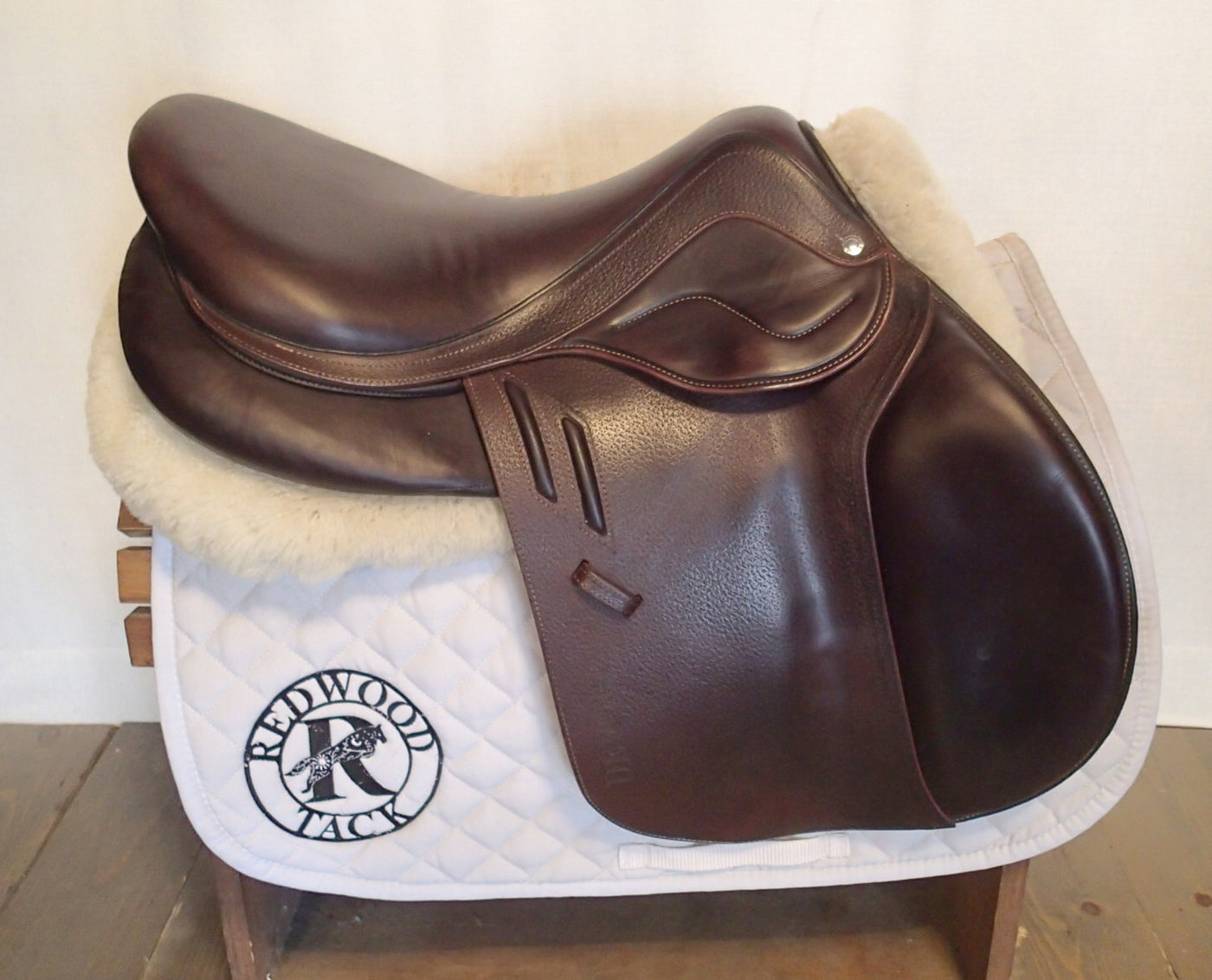 17" Voltaire Lexington Monoflap Saddle - Full Buffalo - 2018 - 2A Flaps - 4.75" dot to dot - Pro Panels