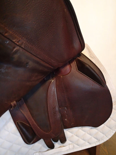 17" Voltaire Lexington Monoflap Saddle - Full Buffalo - 2018 - 2A Flaps - 4.75" dot to dot - Pro Panels