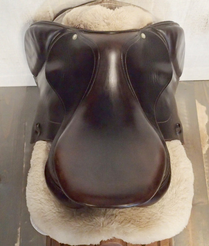 16.5" Devoucoux Socoa Saddle - Full Buffalo - 2011 - 1 Flaps - 5" dot to dot (415)