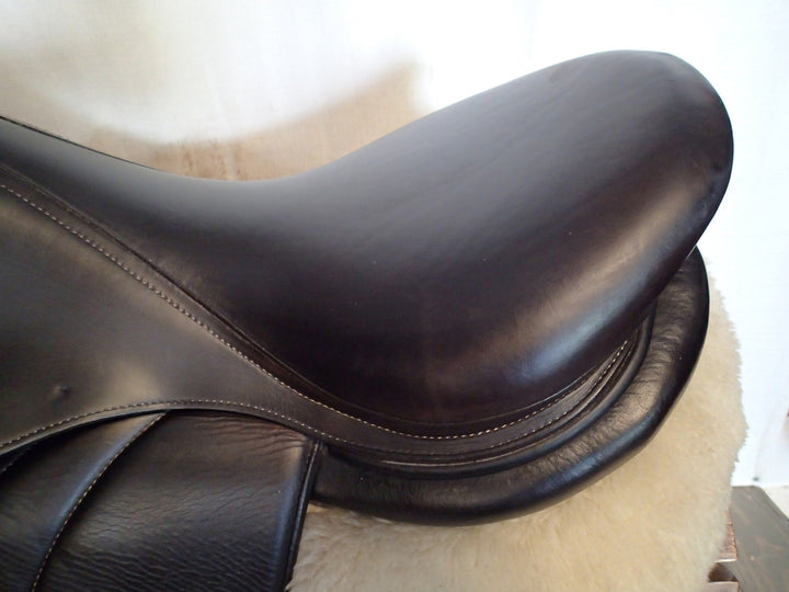 17.5" Voltaire Palm Beach Saddle - Full Buffalo - 2021 - 3AA Flaps - 4.75" dot to dot - XFIN Panels