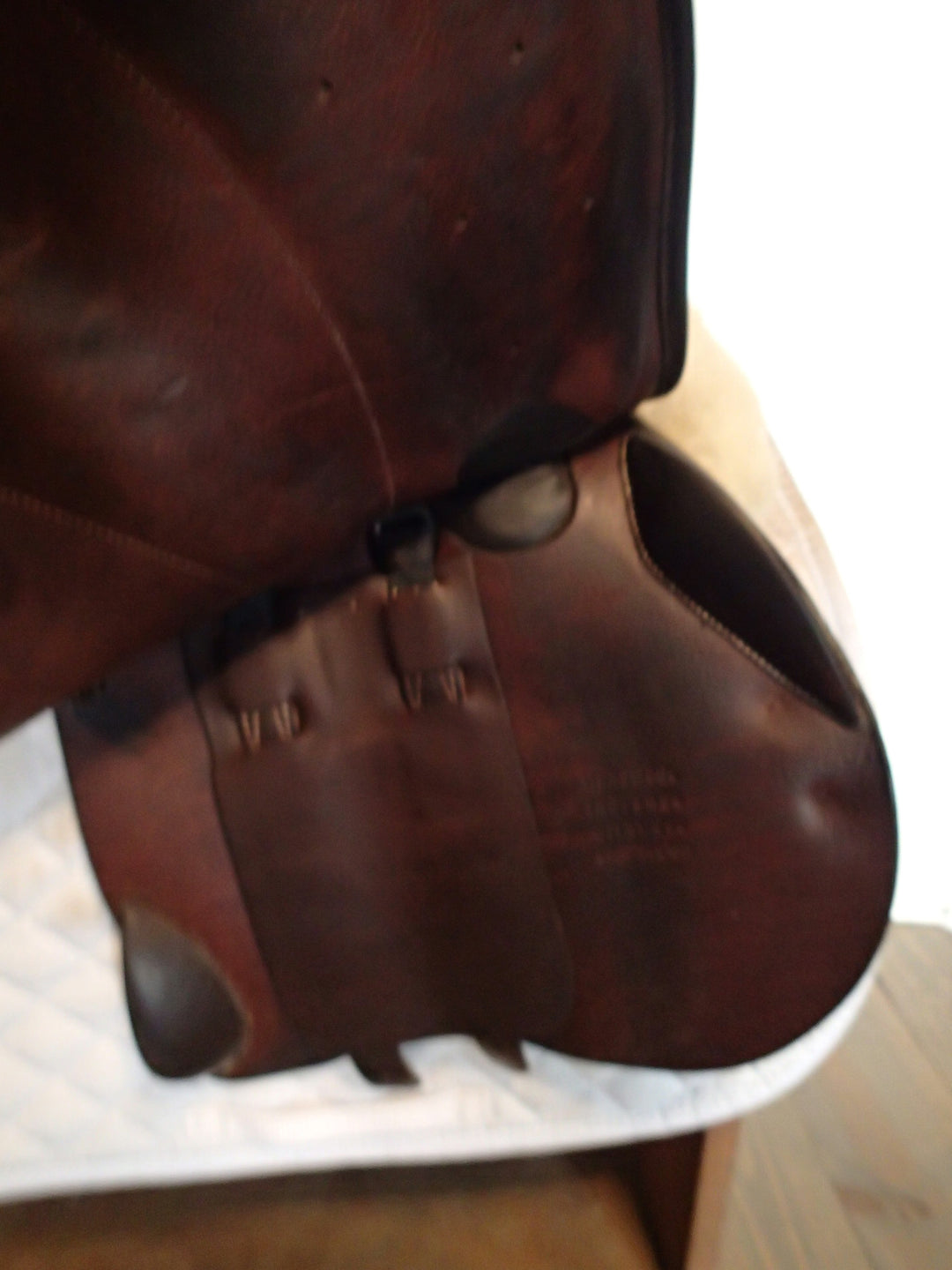 17.5" Voltaire Palm Beach Saddle - Full Buffalo - 2021 - 3AA Flaps - 4.75" dot to dot - XFIN Panels