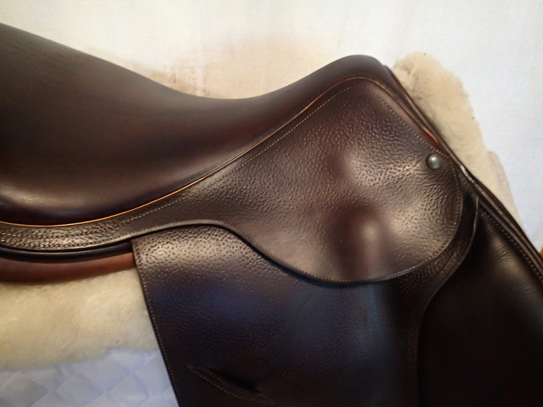 17.5" Luc Childeric Model M Saddle - 2016 - 3A Flaps - 4.5" dot to dot