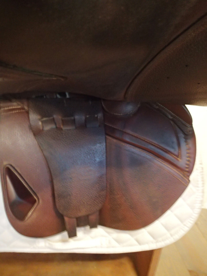 18" CWD Hunter 2Gs Saddle - 2018 - 3C Flaps - SE29 - 4.75" dot to dot - Pro Panels (418)
