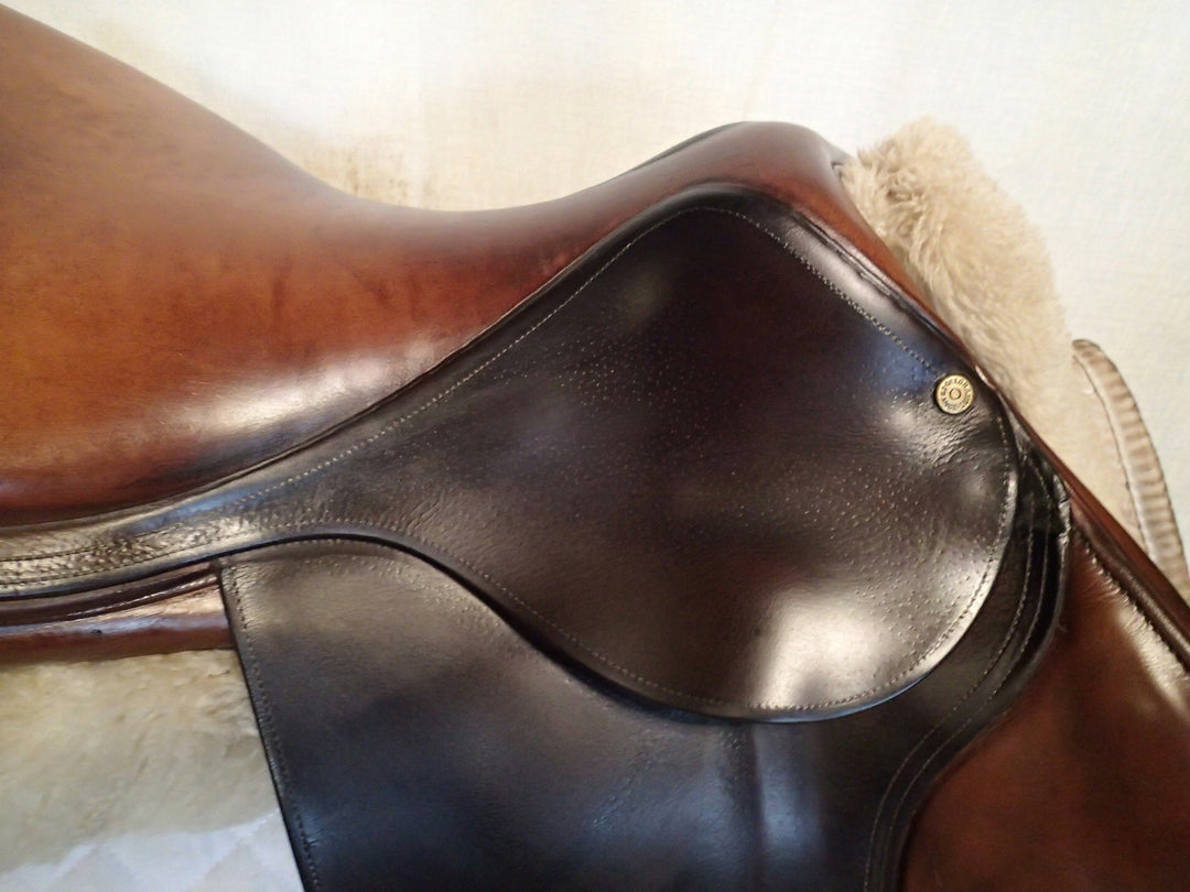 18" Bruno Delgrange PJ Saddle - 2003 - 4.25" dot to dot