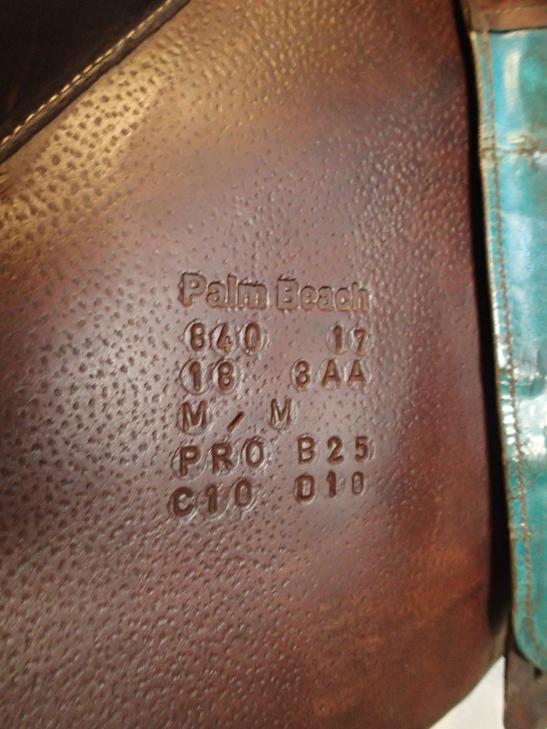 18" Voltaire Palm Beach Saddle - Full Buffalo - 2017 - 3AA Flaps - 4.75" dot to dot - Pro Panels (422)