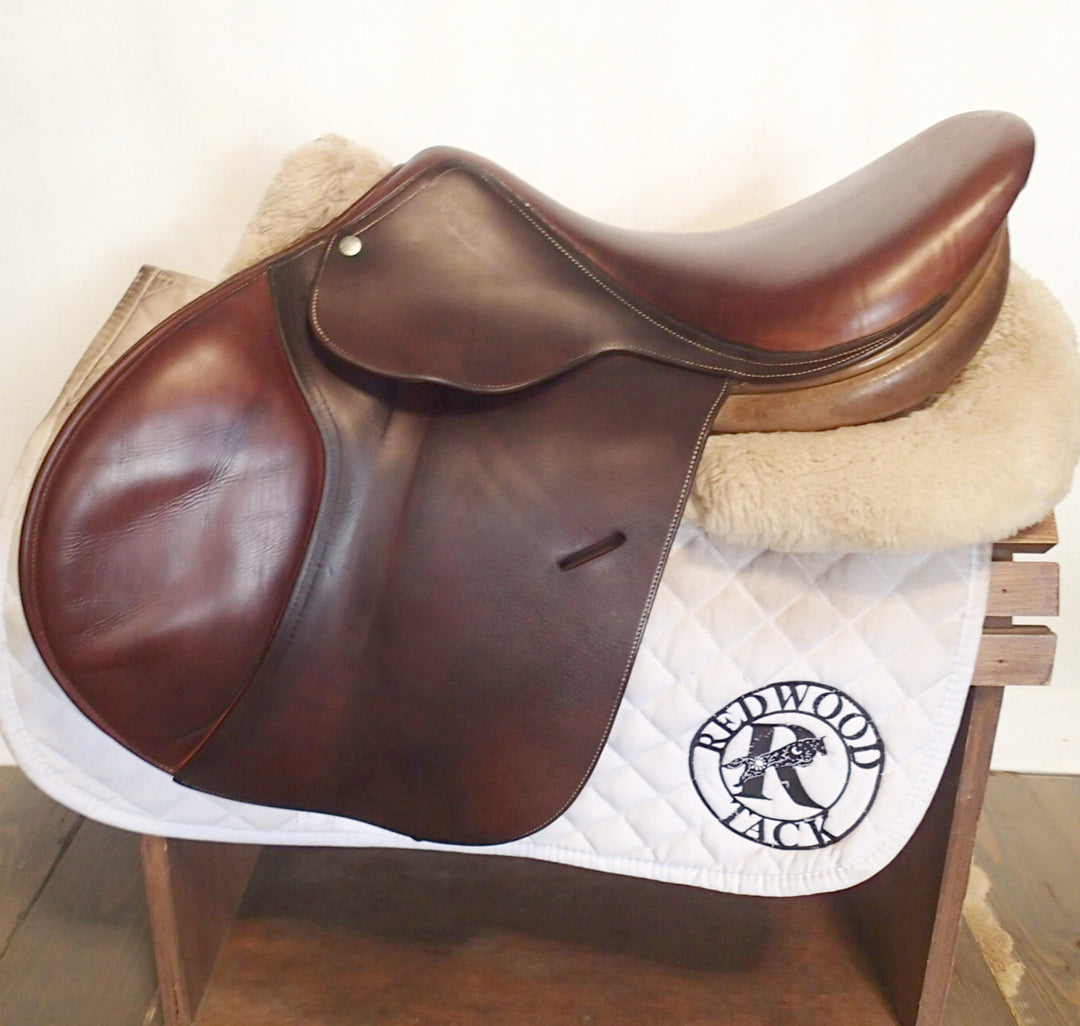 17" Butet Saddle - 2001 - L Seat - 2.5 Flaps - 4.25" dot to dot (423)