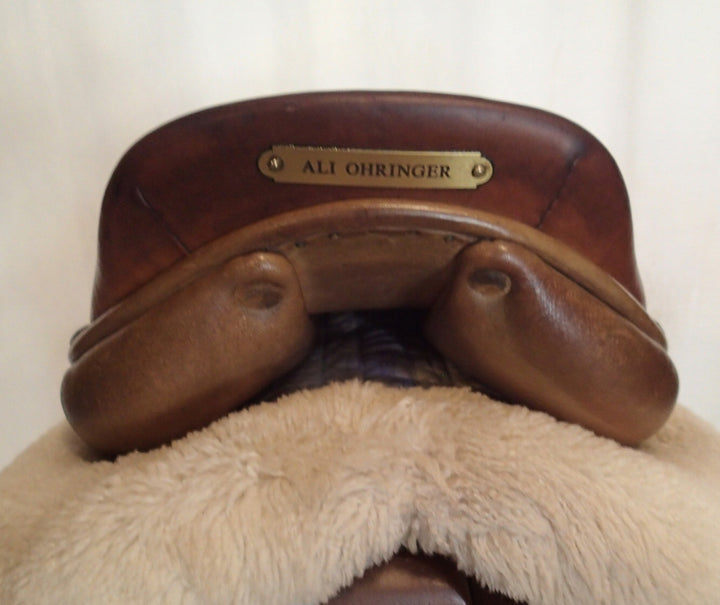 17" Butet Saddle - 2001 - L Seat - 2.5 Flaps - 4.25" dot to dot (423)