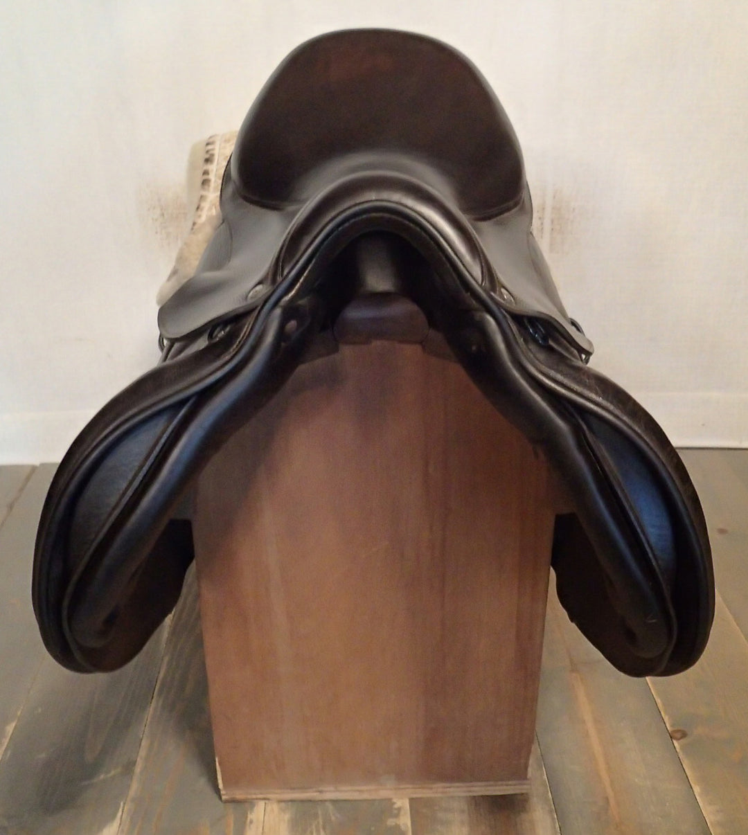 15.5" Voltaire Palm Beach Saddle - Full Buffalo - 2018 - 1 Flaps - 4.75" dot to dot - FIN Panels (426)
