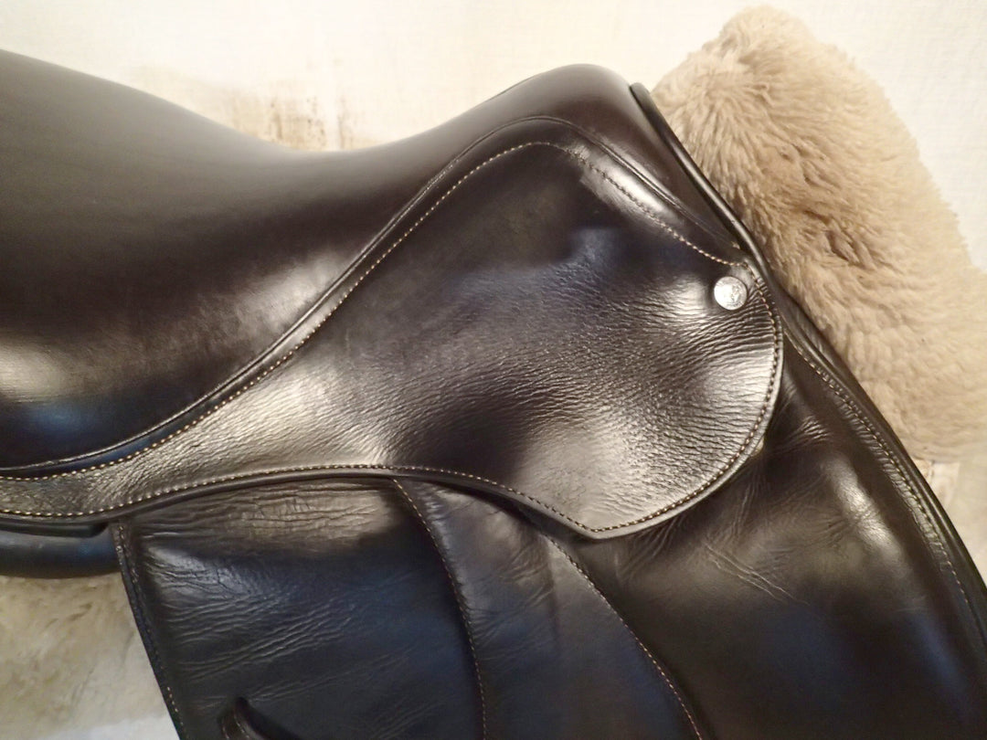 15.5" Voltaire Palm Beach Saddle - Full Buffalo - 2018 - 1 Flaps - 4.75" dot to dot - FIN Panels (426)