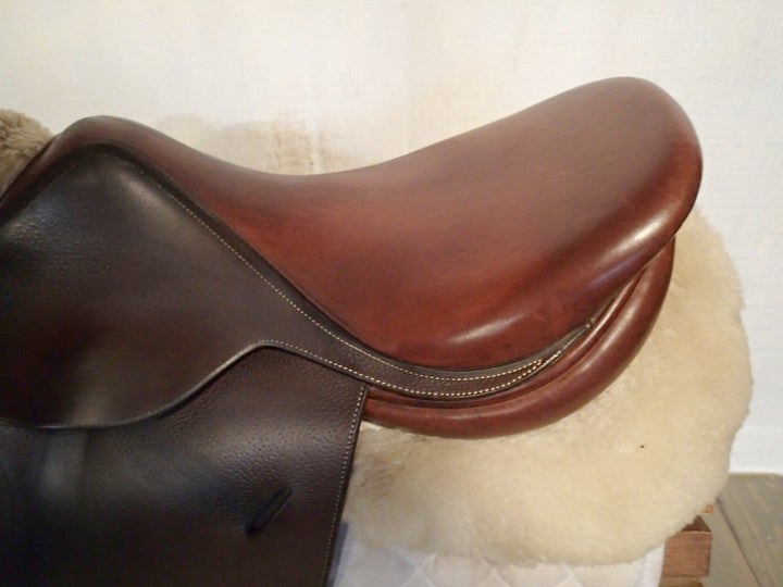 16" Butet Saddle - 2007 - L Seat - 1 Flaps - 4.25" dot to dot