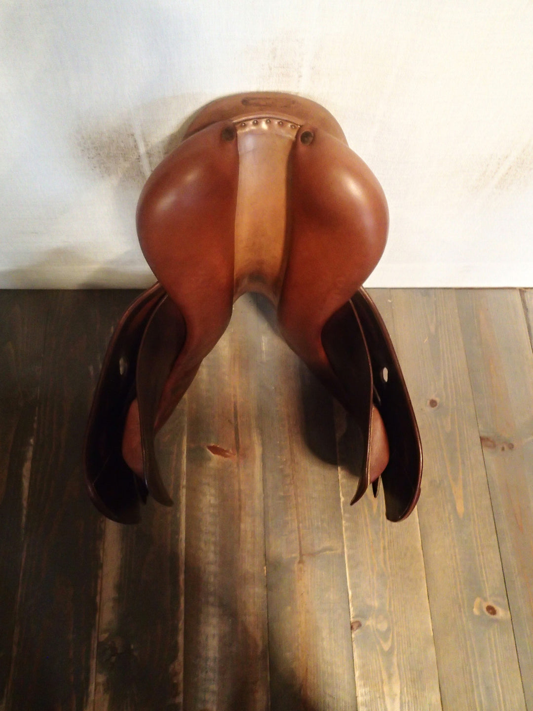 17" Antares Saddle - Full Buffalo - 2005 - 2 Flaps - 4.5" dot to dot