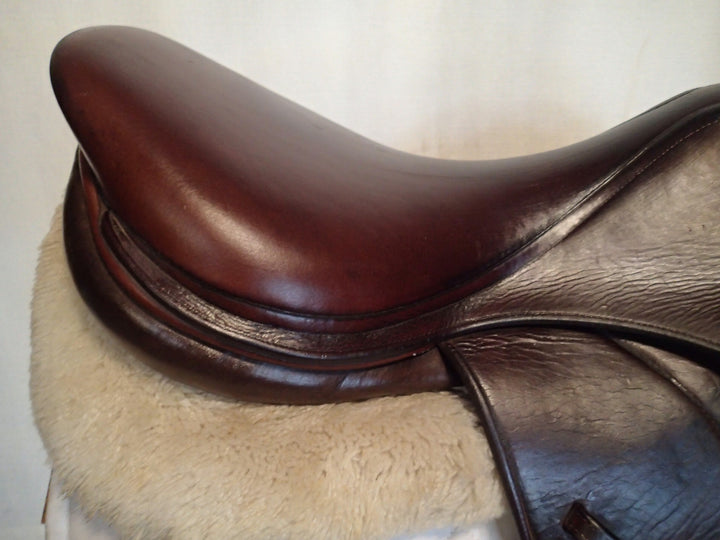 18" Voltaire Palm Beach Saddle - Full Buffalo - 2011 - 2A Flaps - 4.75" dot to dot - FIN Panels (434)