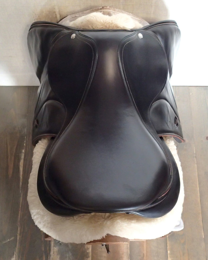 17.5" Devoucoux Biarritz O Saddle - Full Buffalo - 2017 - 2AB Flaps - D3D - 5" dot to dot