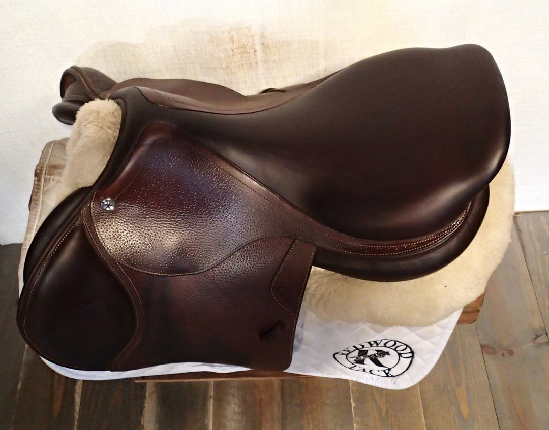 18" CWD Saddle - 2022 - 2C Flaps - SE03 - Pro Panels