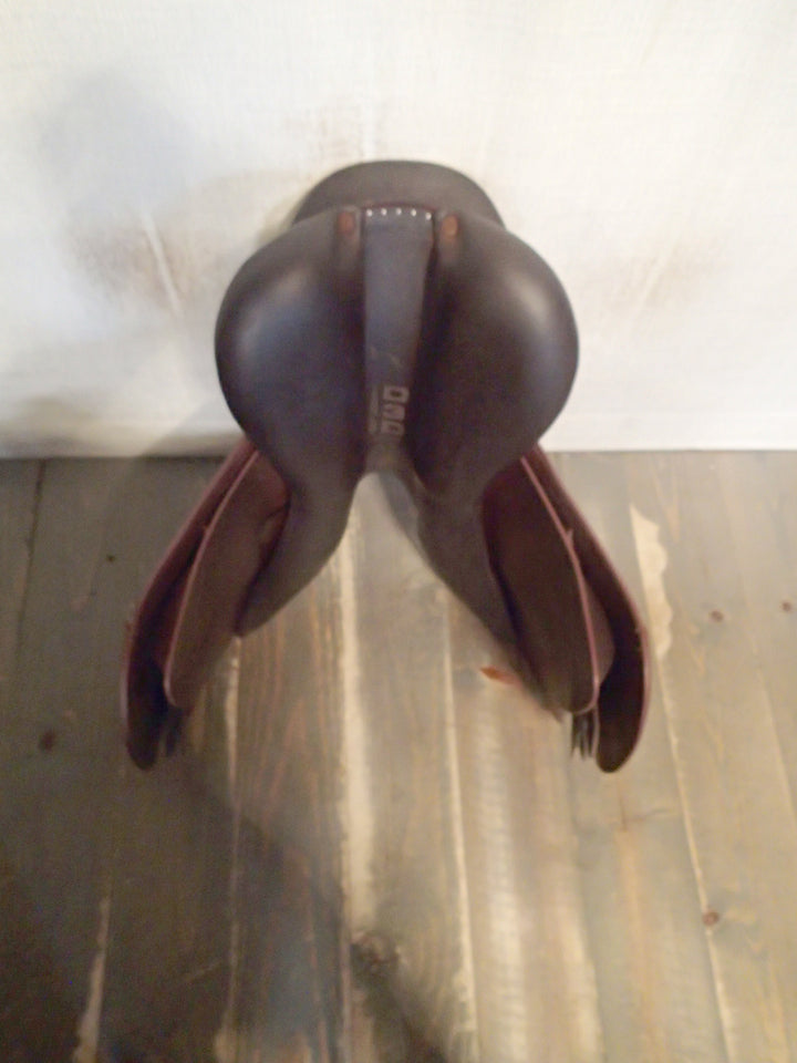 18" Devoucoux Biarritz S Saddle - Full Buffalo - 2021 - 2NR Flaps - 4.5" dot to dot