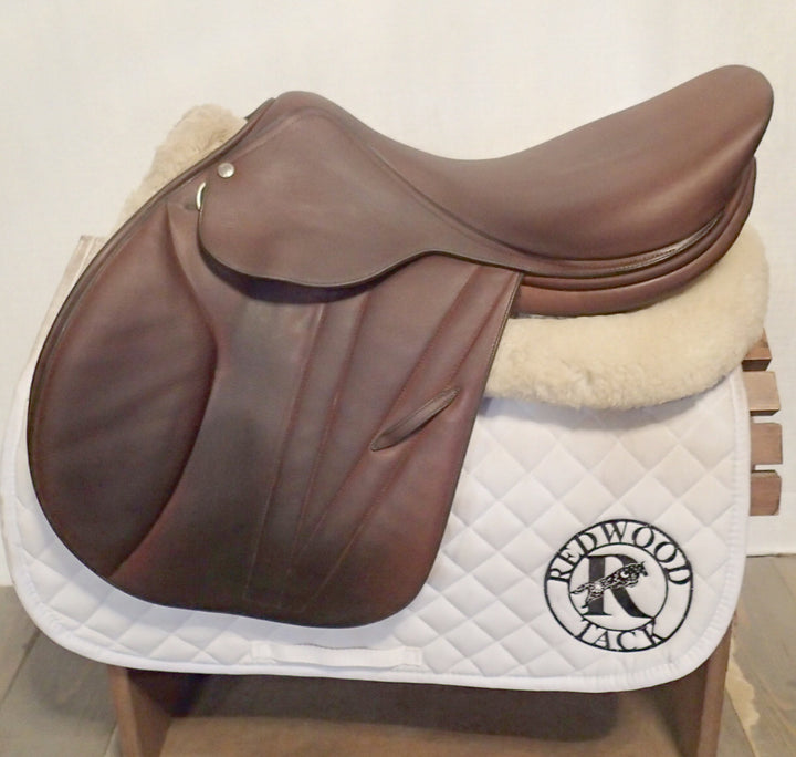 17.5" Butet Premium Saddle - Full Calfskin - Wool Flocked - 2019 - M Seat - 2 Flaps - 4.25" dot to dot