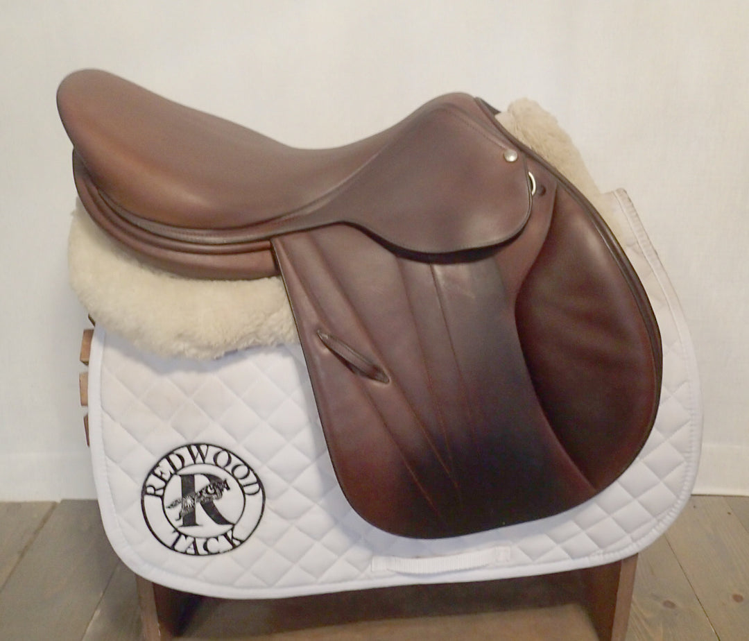 17.5" Butet Premium Saddle - Full Calfskin - Wool Flocked - 2019 - M Seat - 2 Flaps - 4.25" dot to dot