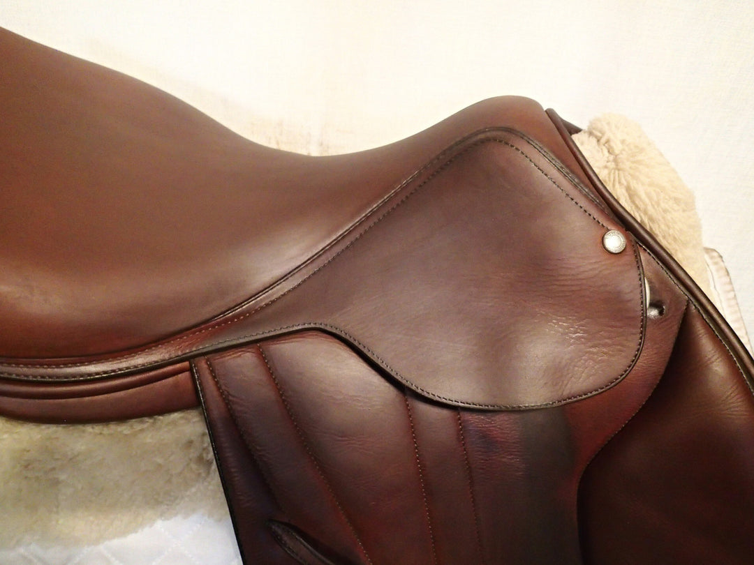 17.5" Butet Premium Saddle - Full Calfskin - Wool Flocked - 2019 - M Seat - 2 Flaps - 4.25" dot to dot