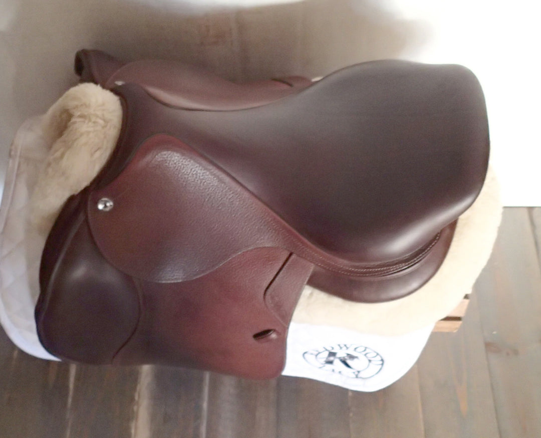 17" CWD Saddle - 2023 - 2L Flaps - SE01