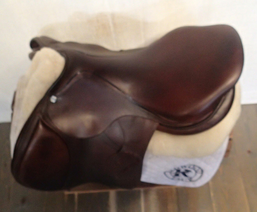 17.5" Antares Evolution Saddle - 2014 - 3A Flaps - 4.5" dot to dot