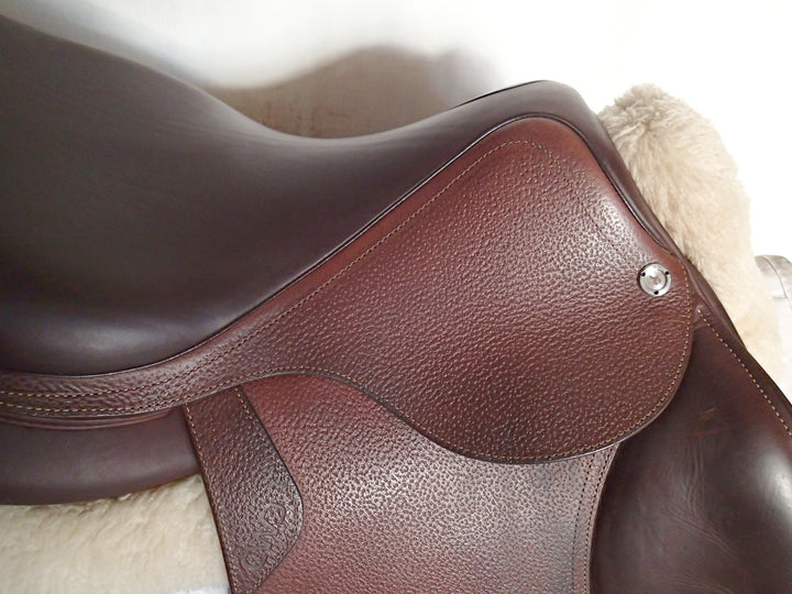 17" CWD Saddle - 2023 - 2L Flaps - SE01