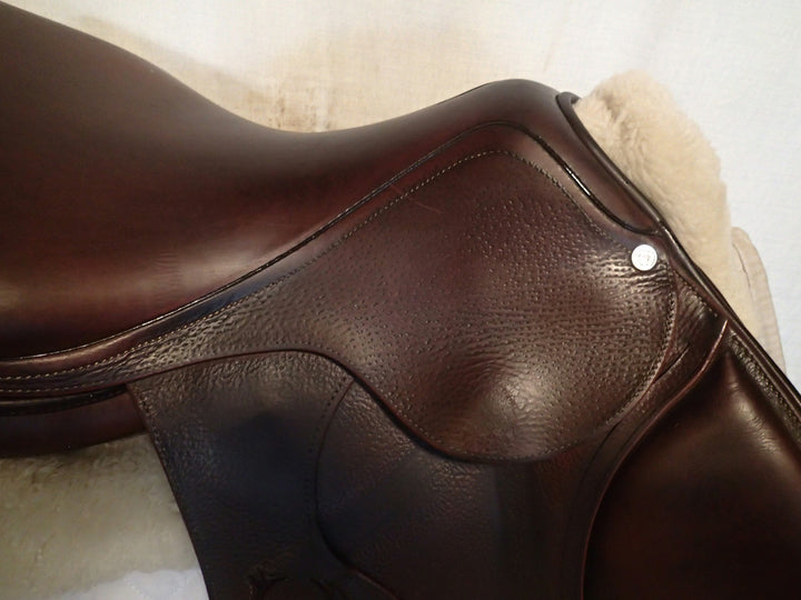 17.5" Antares Evolution Saddle - 2014 - 3A Flaps - 4.5" dot to dot